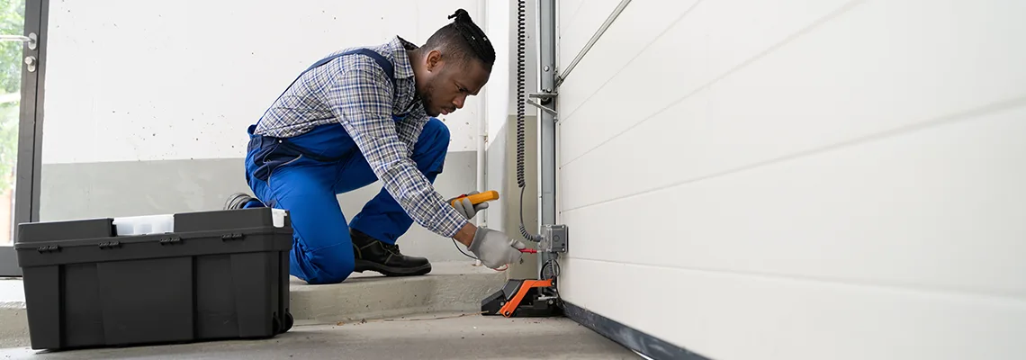 Repair Garage Door Not Closing But Light Flashing in Waukegan, IL